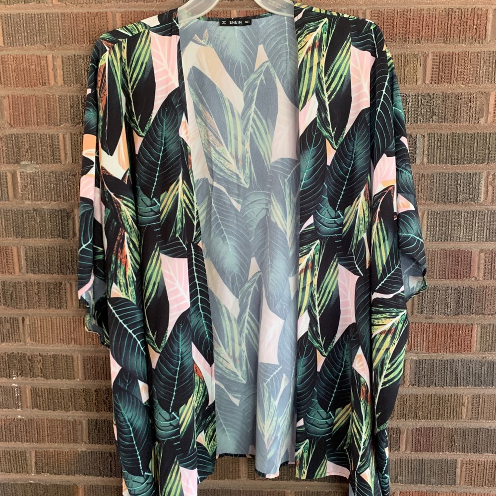 SHEIN Black Tropical Leaf Print Kimono with Pink Accents